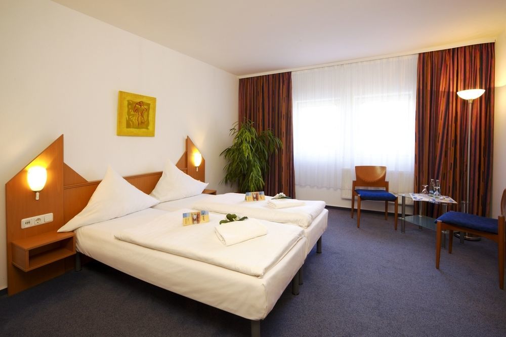 Hotel Und Restaurant "Zur Zwiebel" 페네뮌데 외부 사진
