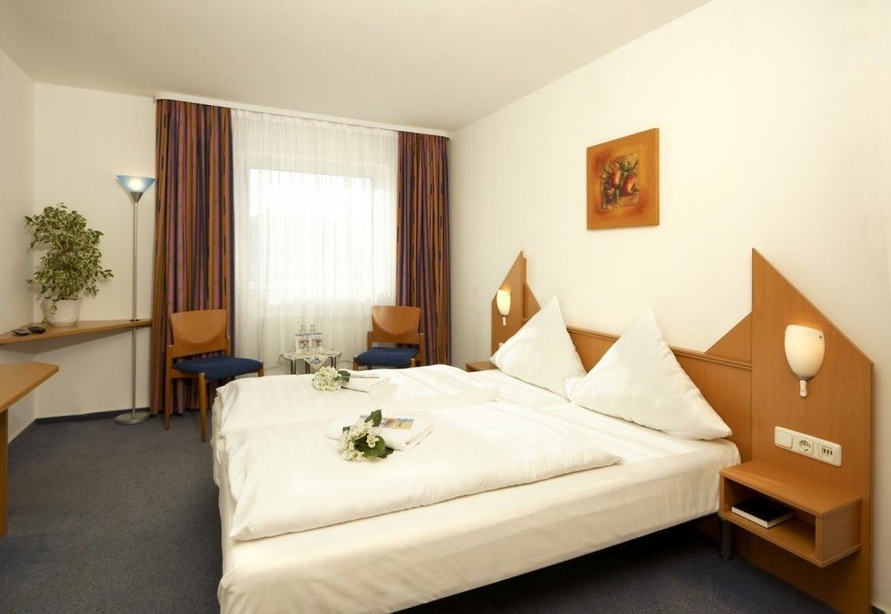 Hotel Und Restaurant "Zur Zwiebel" 페네뮌데 외부 사진